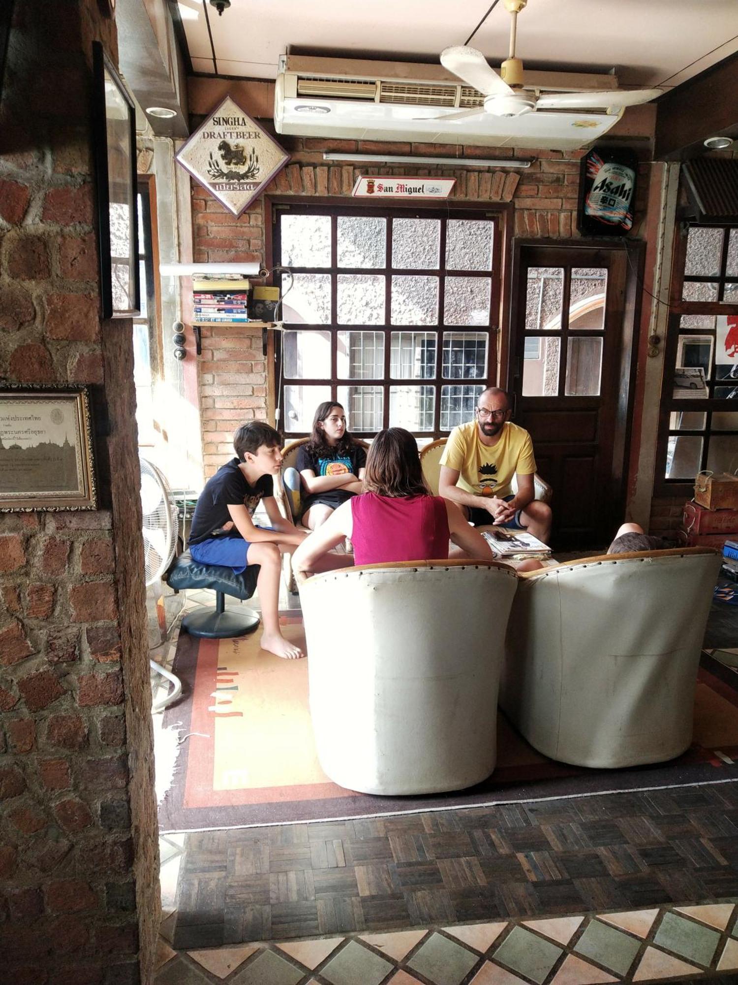 Brickhouse Ayutthaya Guesthouse Est 1986 Ngoại thất bức ảnh