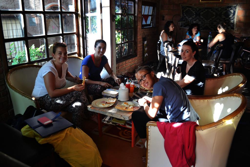 Brickhouse Ayutthaya Guesthouse Est 1986 Ngoại thất bức ảnh