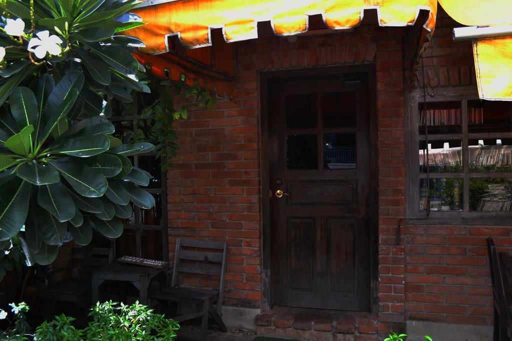 Brickhouse Ayutthaya Guesthouse Est 1986 Ngoại thất bức ảnh