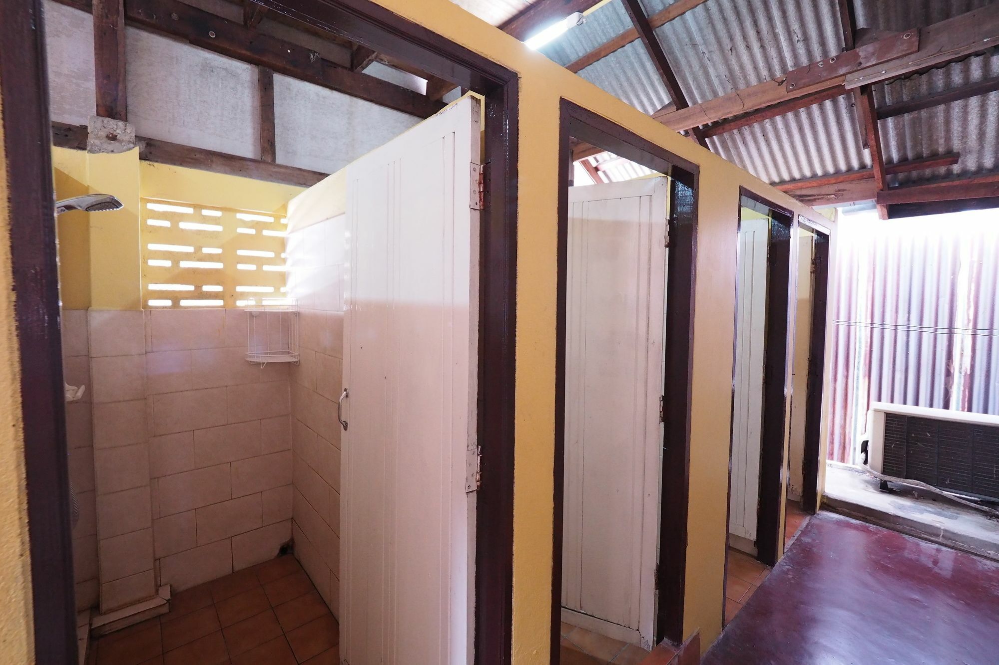 Brickhouse Ayutthaya Guesthouse Est 1986 Ngoại thất bức ảnh